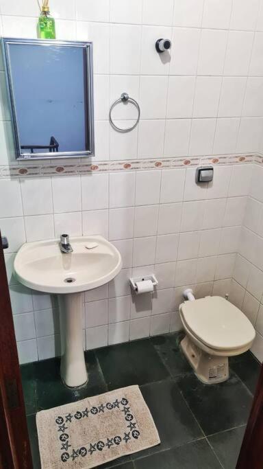 100Mts Da Praia Com Churrasqueira, Piscina E Wi-Fi Caraguatatuba Eksteriør billede