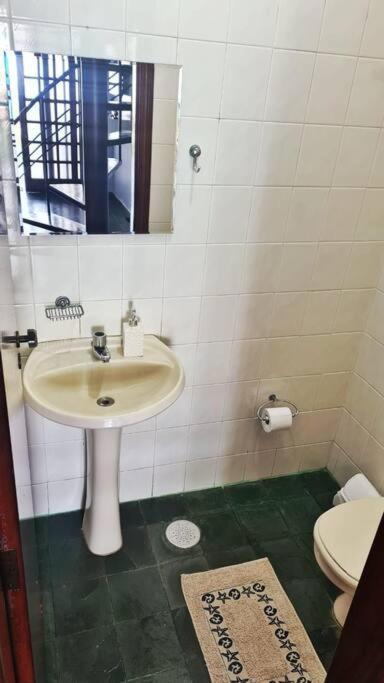 100Mts Da Praia Com Churrasqueira, Piscina E Wi-Fi Caraguatatuba Eksteriør billede